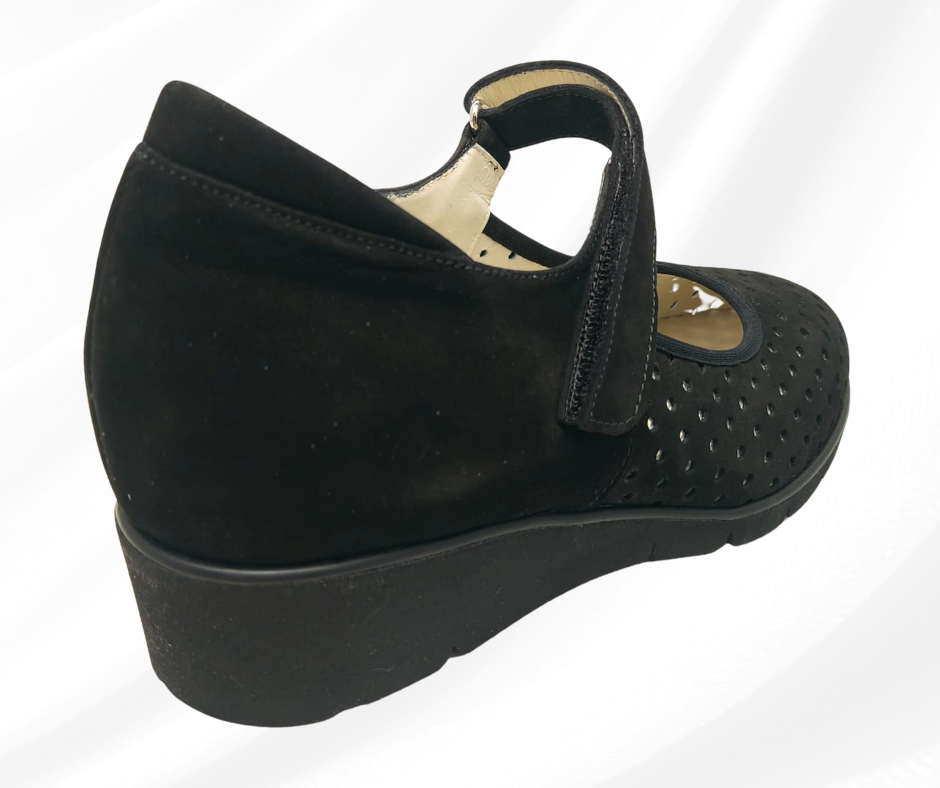 MARAL 105R NERO scarpa molto comoda donna predisposta per plantari ortopedici
