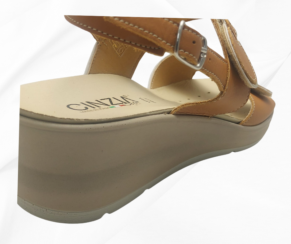 CINZIA SOFT 13637 COGNAC sandalo comoda con doppio stretch