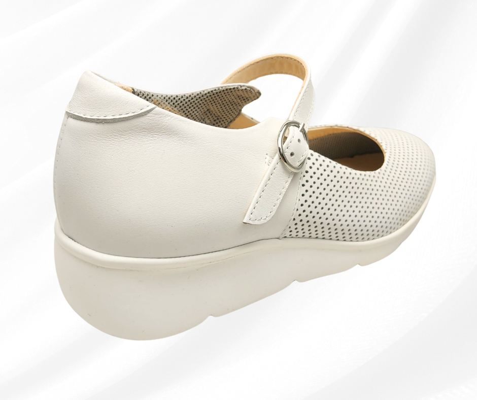 CARIM 4115 BIANCO scarpa molto comoda donna con cinturino predisposta per plantari