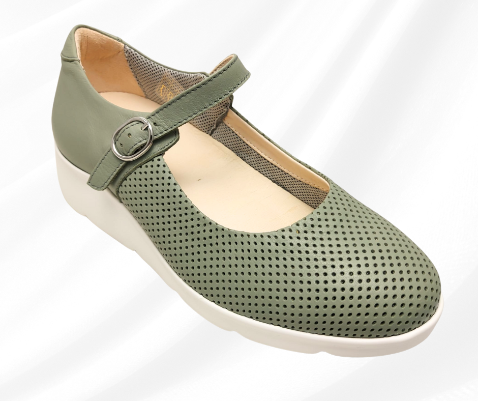 CARIM 4115 EDERA scarpa molto comoda donna con cinturino predisposta per plantari