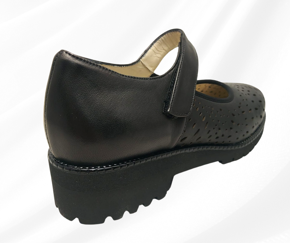 MARAL 416S NERO scarpa molto comoda donna predisposta per plantari ortopedici