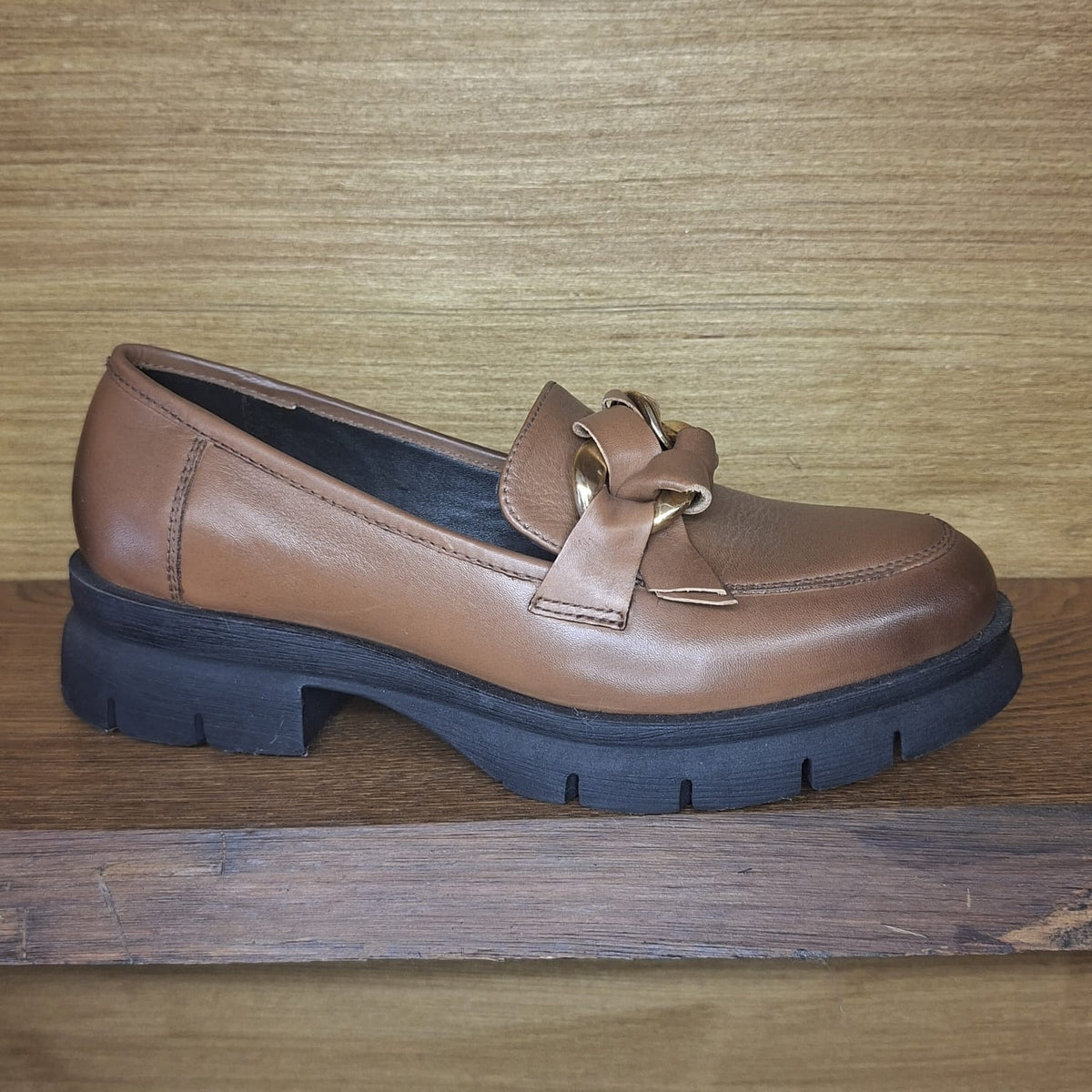 Scarpa accollata in pelle Melluso Cuoio