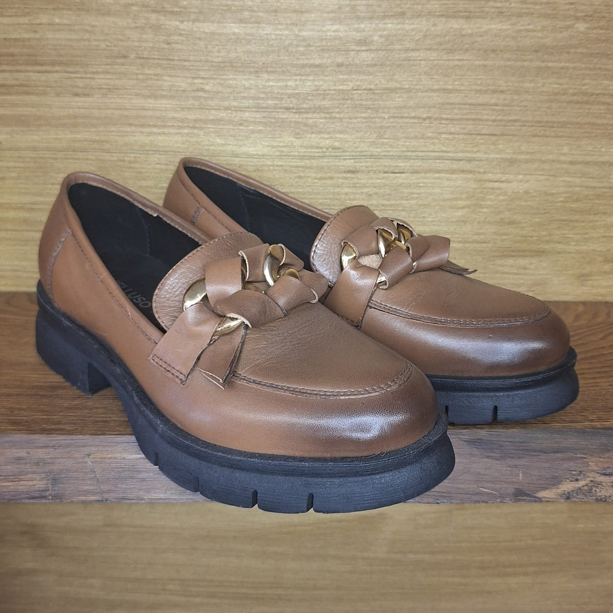 Scarpa accollata in pelle Melluso Cuoio