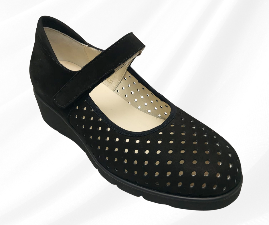 MARAL 105R NERO scarpa molto comoda donna predisposta per plantari ortopedici