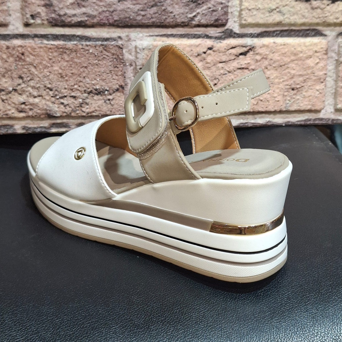 Sandalo donna con zeppa Donna serena 156076 Bianco platino