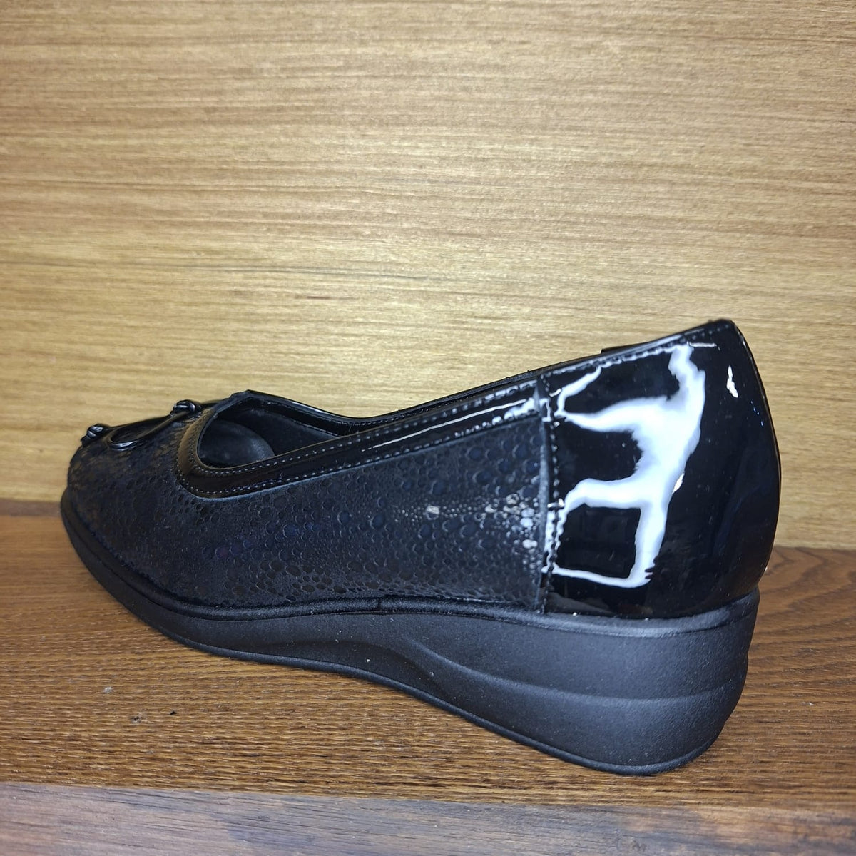 Scarpa comoda donna Confort 2342 nero