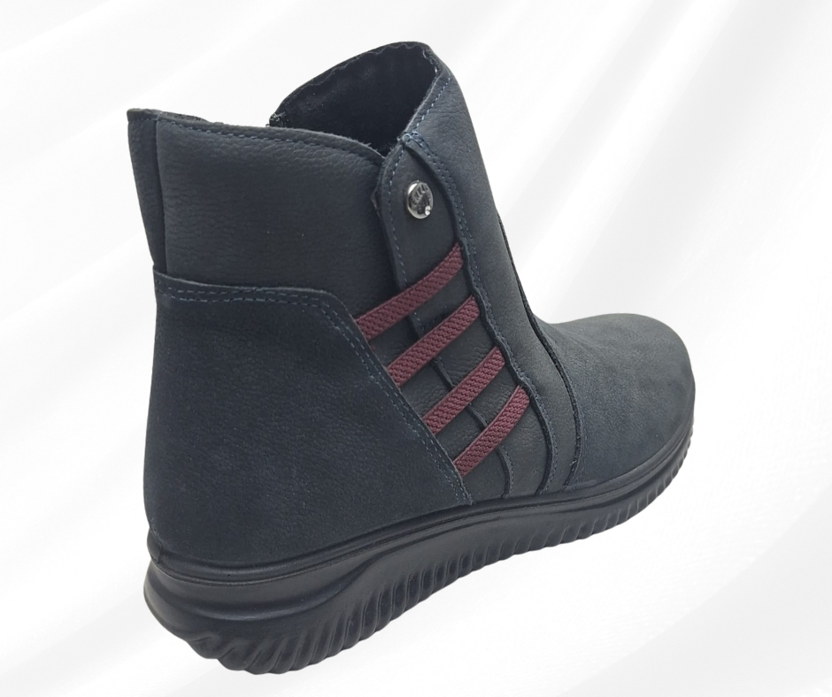 Stivaletto con zeppa bassa in nabuk blu enval soft 27682 blu