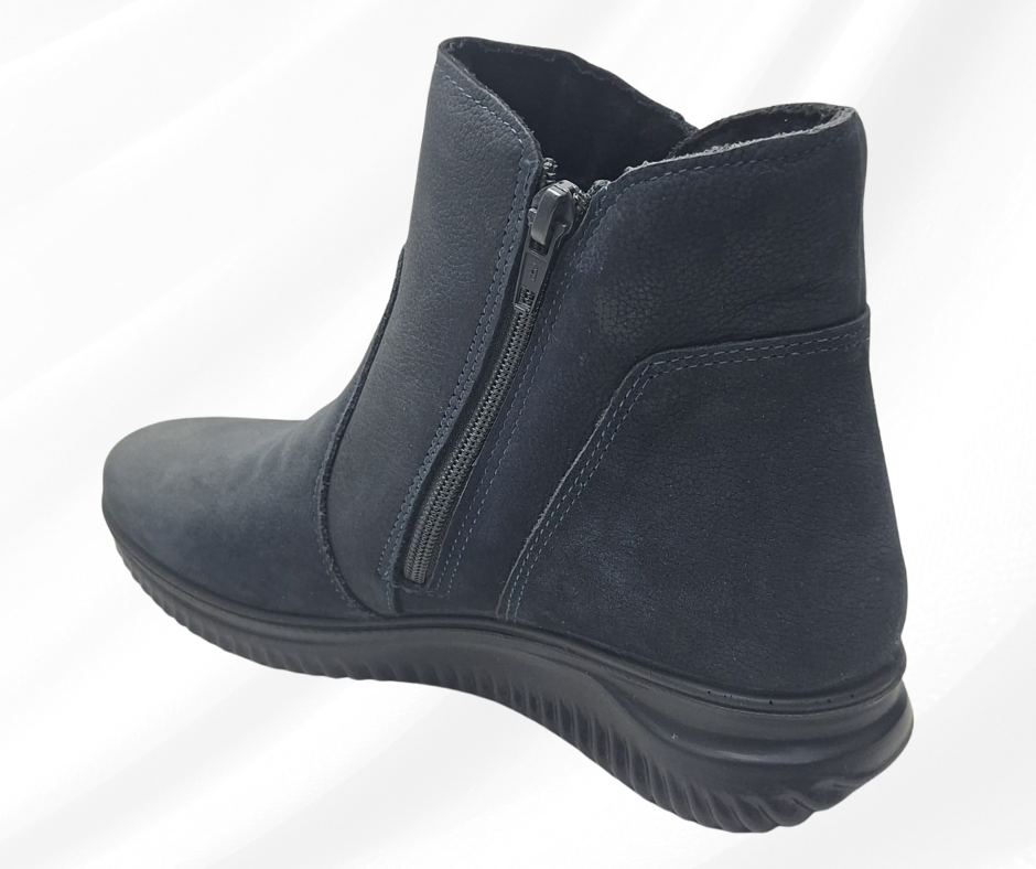 Stivaletto con zeppa bassa in nabuk blu enval soft 27682 blu