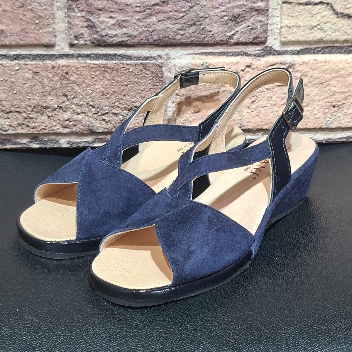Sandalo in pelle con doppio stretch Ziviani 5098 blu