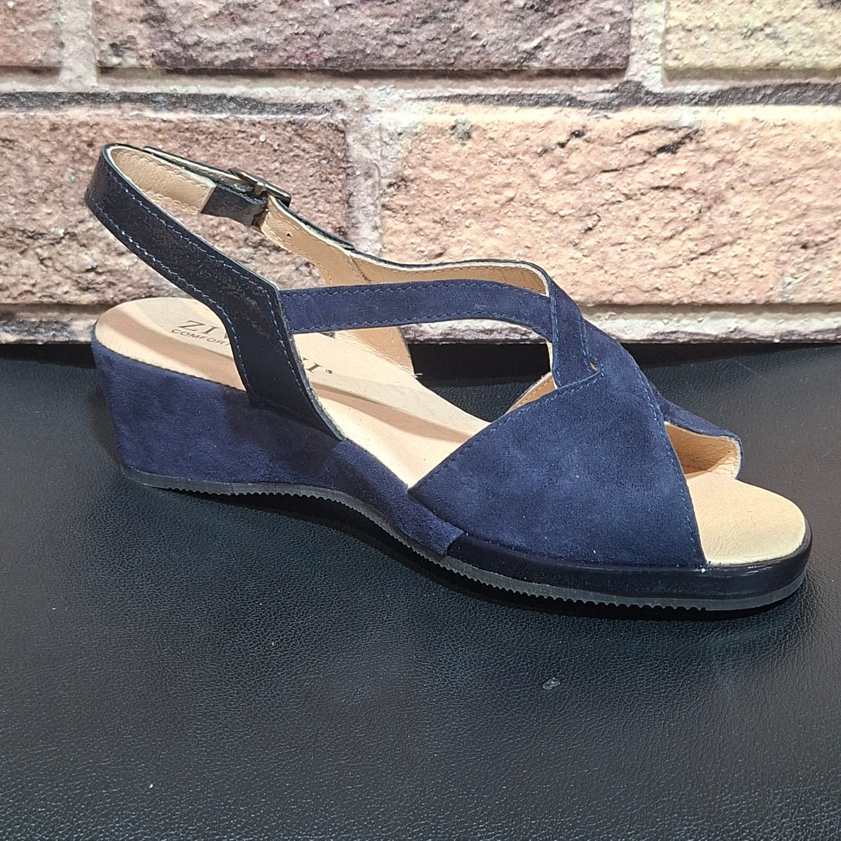 Sandalo in pelle con doppio stretch Ziviani 5098 blu