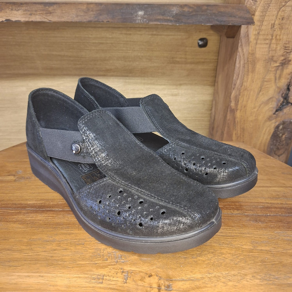 Scarpa semiaperta Enval Soft 57566 nero