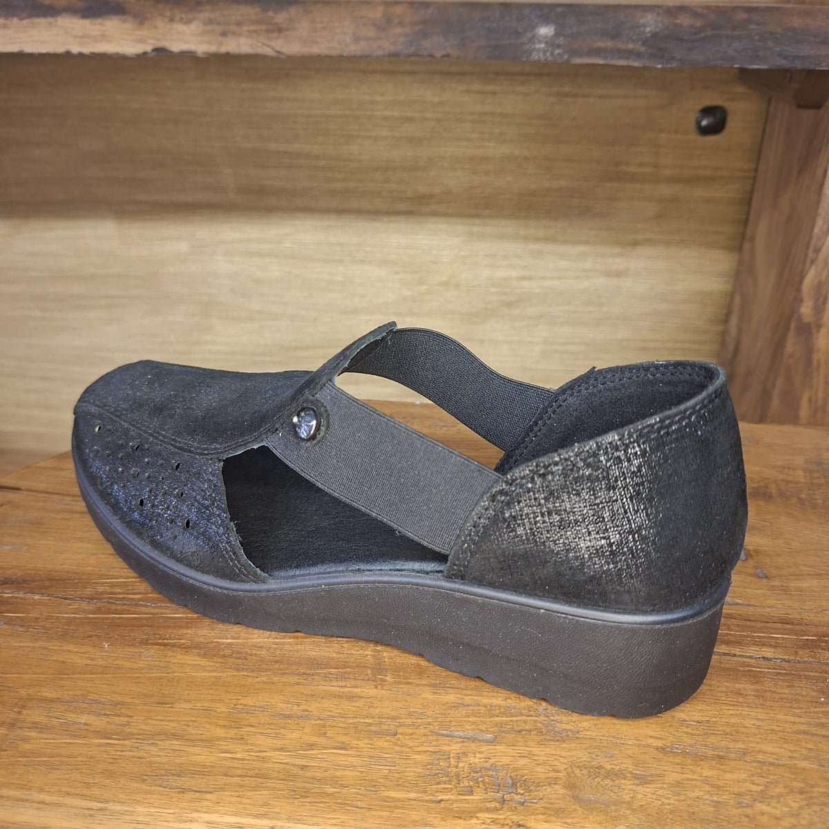 Scarpa semiaperta Enval Soft 57566 nero