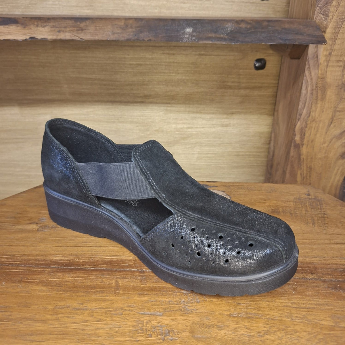 Scarpa semiaperta Enval Soft 57566 nero
