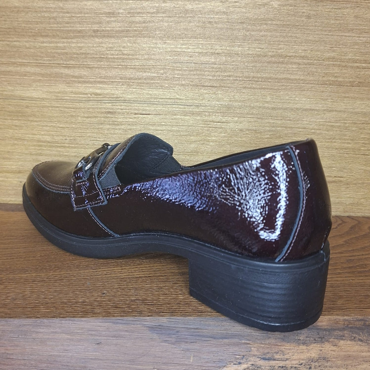 Mocassino in pelle lucida Enval Soft 67500 BORDO