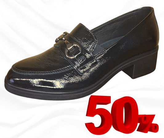 Mocassino in pelle lucida Enval Soft 67500 NERO
