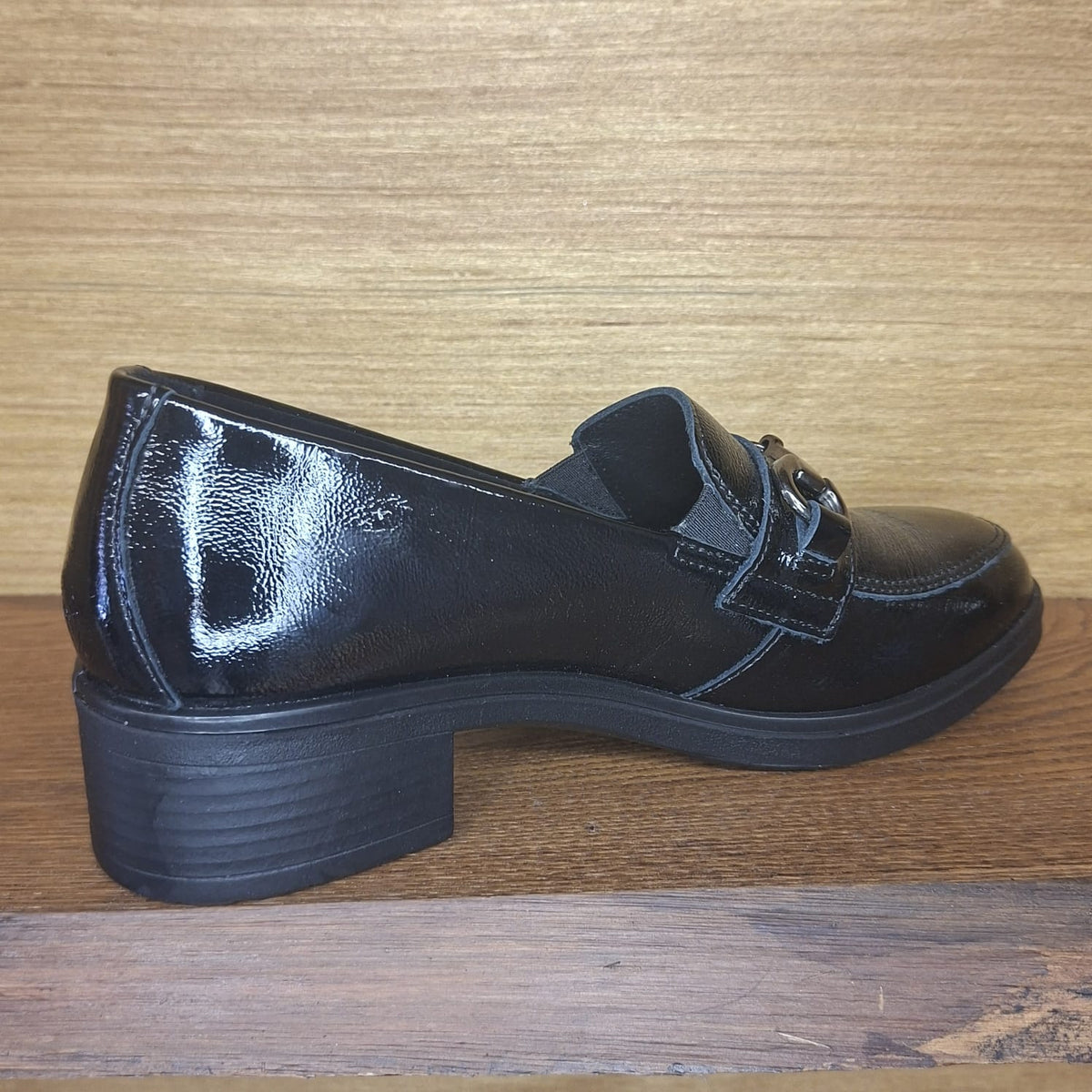 Mocassino in pelle lucida Enval Soft 67500 NERO
