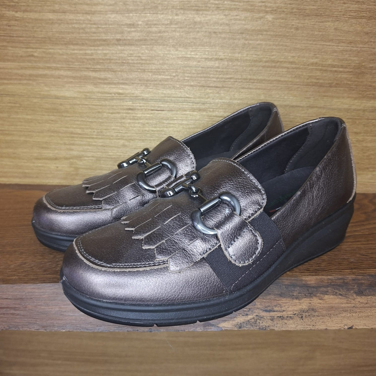 Scarpa accollata in pelle Enval Soft 67632 BRONZO