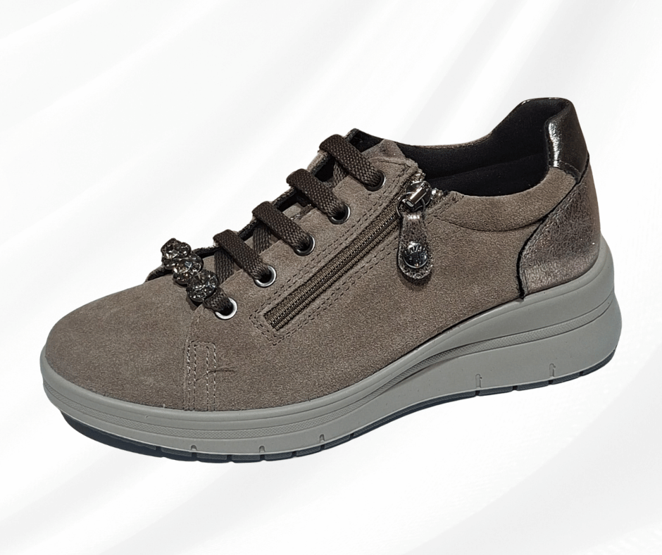 Scarpa comoda con lacci e lampo Enval Soft 22710 fango
