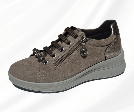 Scarpa comoda con lacci e lampo Enval Soft 22710 fango