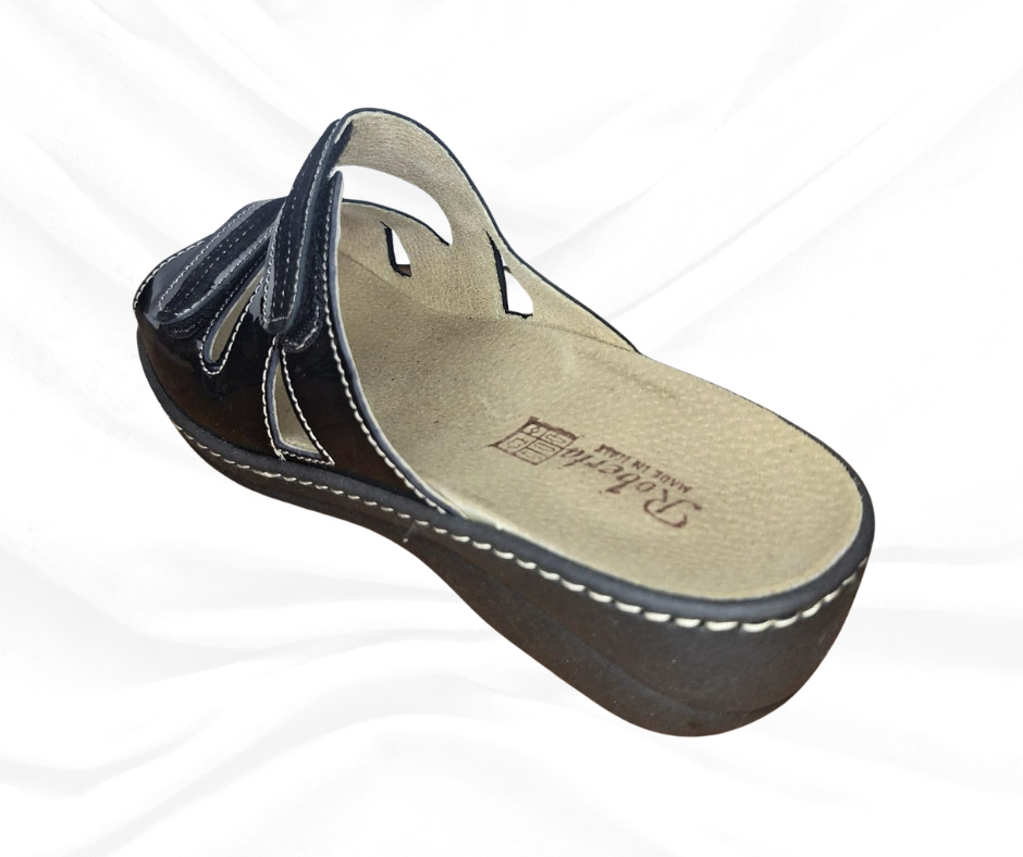 Ciabatta comoda in pelle con plantare estraibile H5 vernice nera