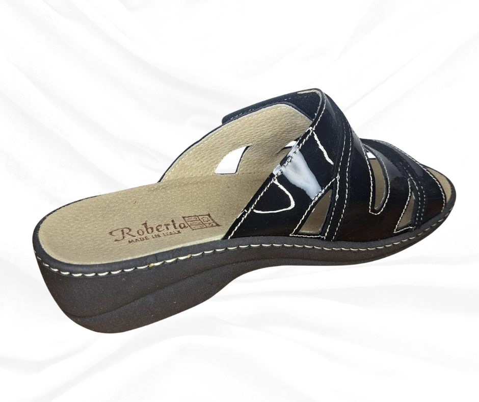 Ciabatta comoda in pelle con plantare estraibile H5 vernice nera