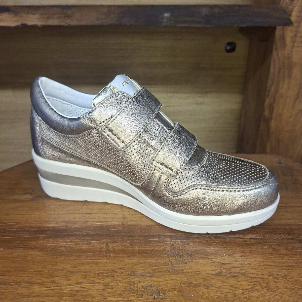 Scarpa comoda con doppio stretch Cinzi Soft IV121782 GRAVEL