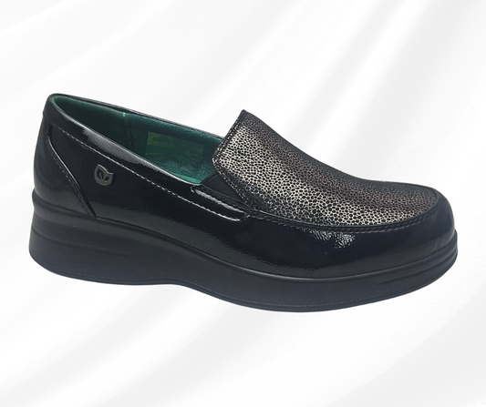 Mocassino a pianta larga con plantare memory foam J63105 BLACK