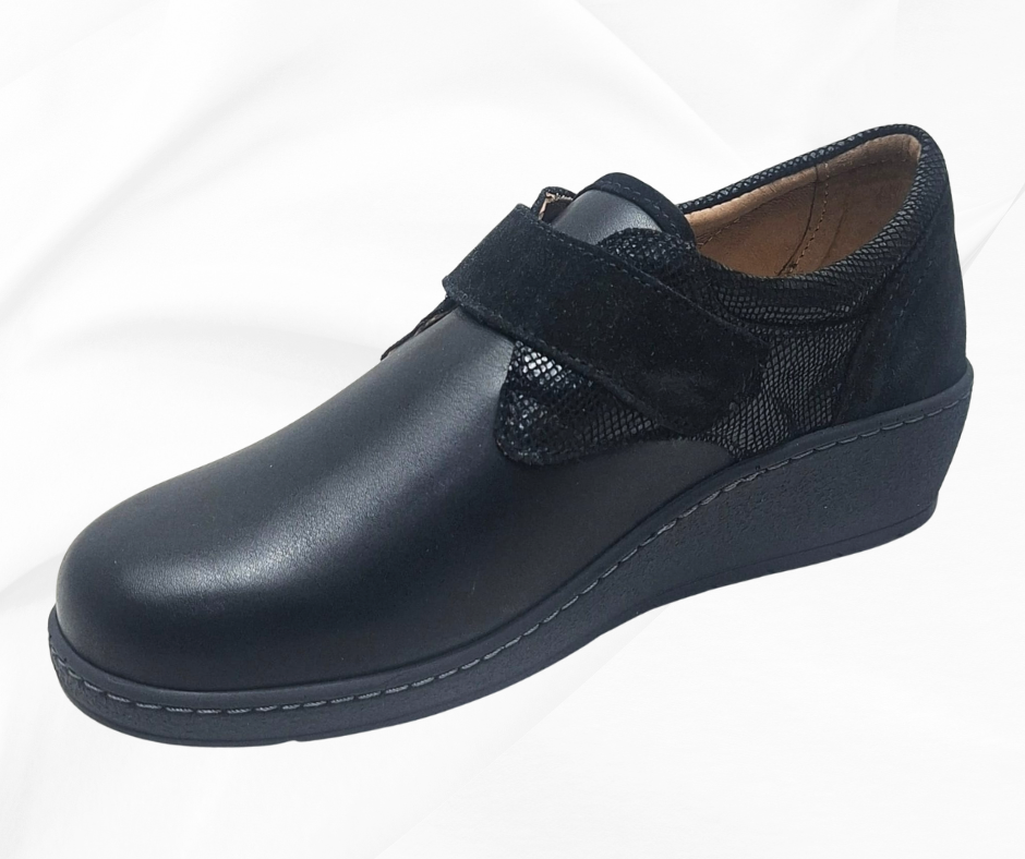 LOREN M3186 NERO scarpa con strech per piedi sensibili predisposta per plantari