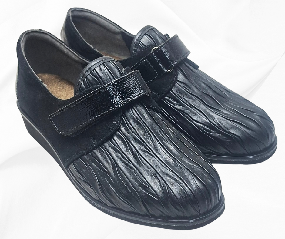 LOREN O5818 NERO scarpa con strech per piedi sensibili predisposta per plantari