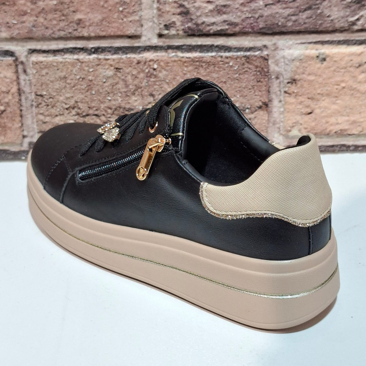 Scarpa donna con lacci V35492 Nero