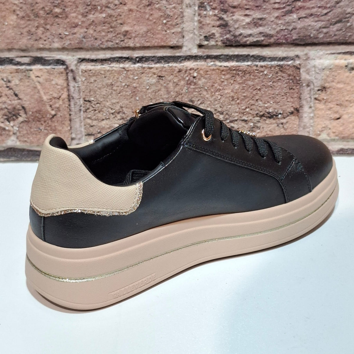Scarpa donna con lacci V35492 Nero