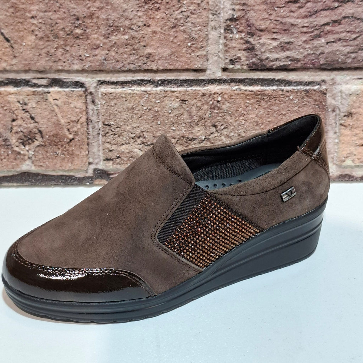 Scarpa donna con lacci VD200F moro
