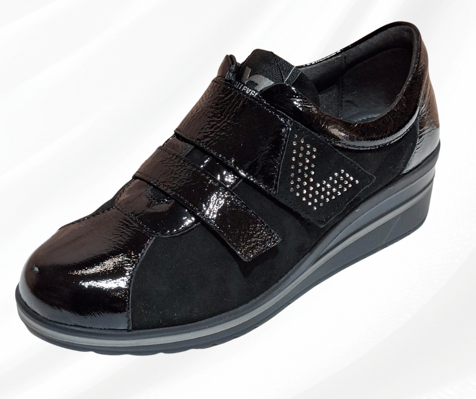 Scarpa donna con lacci VD205F black