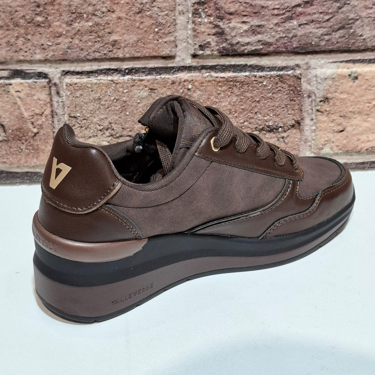 Scarpa donna con lacci VVCA521R brown