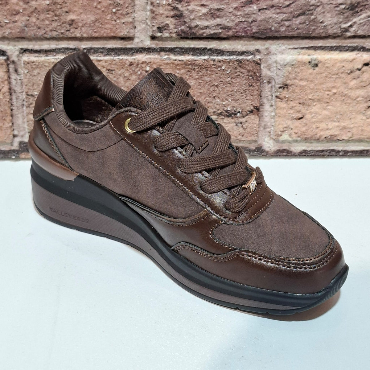 Scarpa donna con lacci VVCA521R brown
