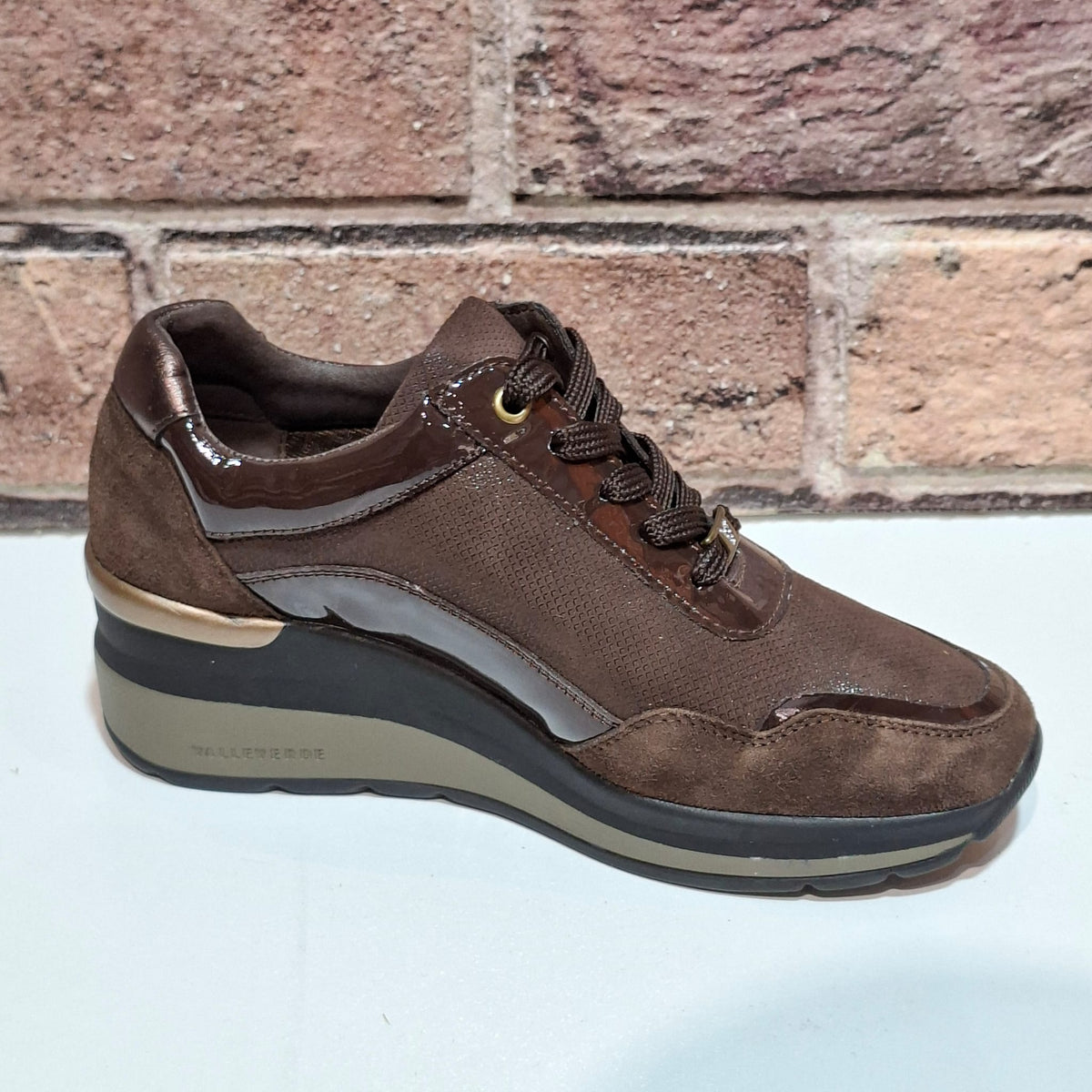Scarpa donna con lacci VVCA554W moro