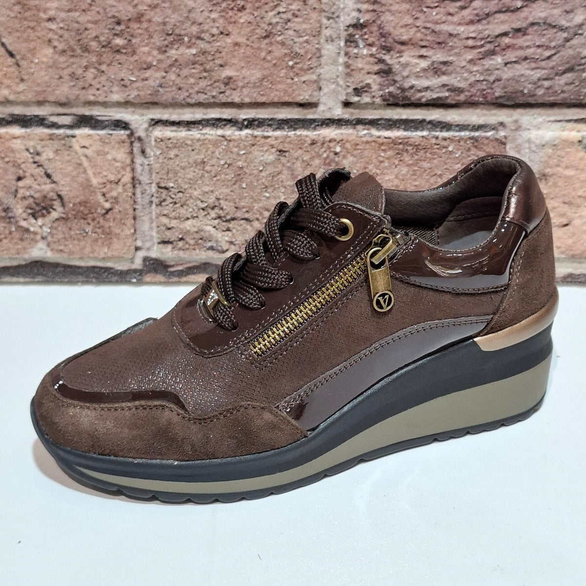 Scarpa donna con lacci VVCA554W moro