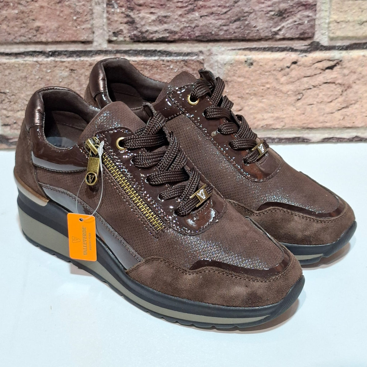 Scarpa donna con lacci VVCA554W moro