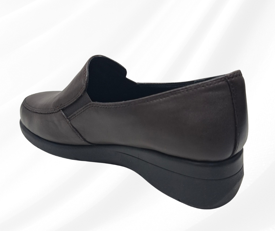 Mocassino in pelle morbida con zeppa 3 cm W20543 BROWN