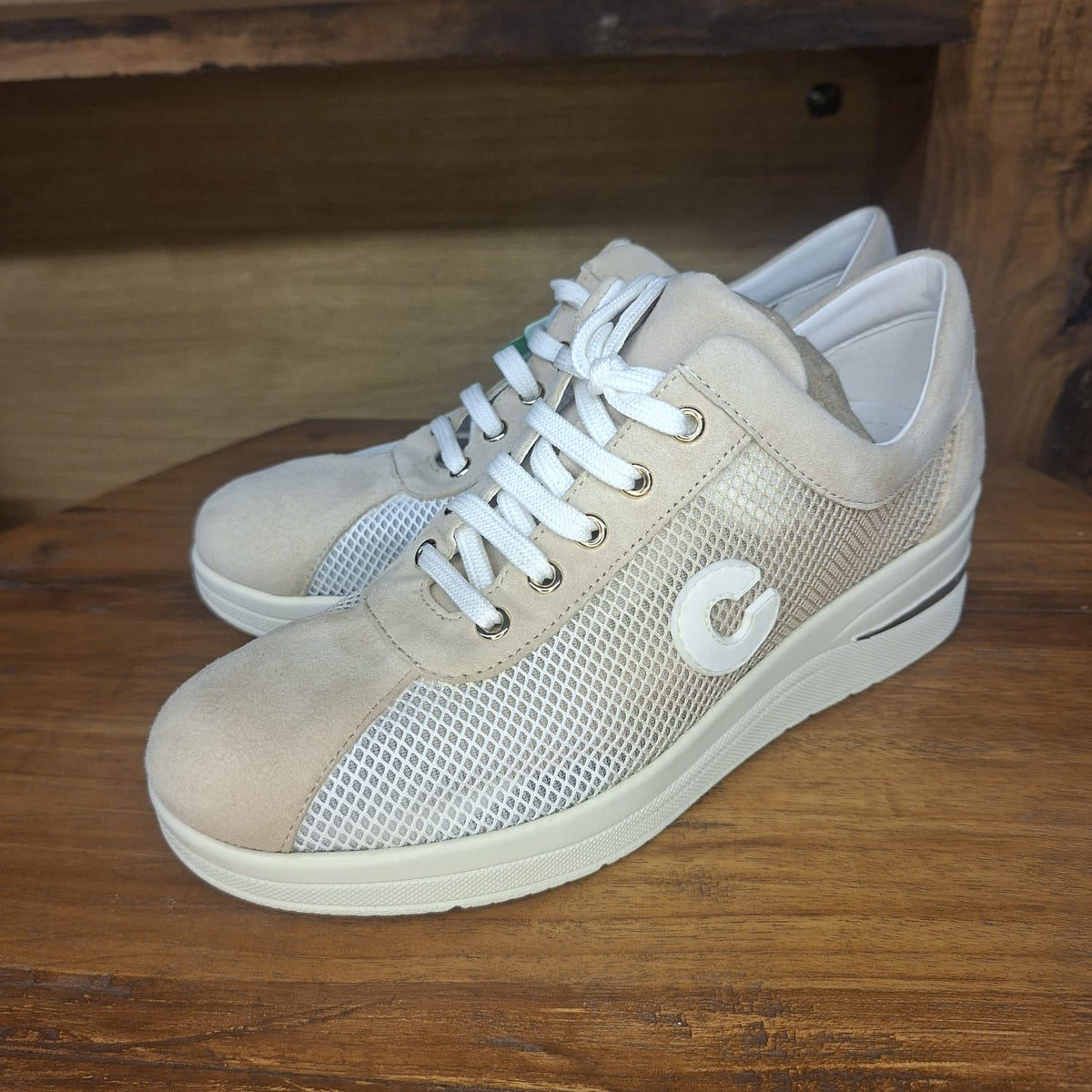 Sacrpa chiusa con lacci CINZIA SOFT IV0923492 ivory