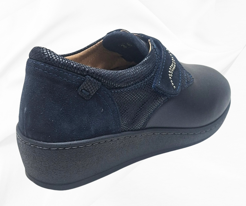 LOREN M3186 BLU scarpa con strech per piedi sensibili predisposta per plantari