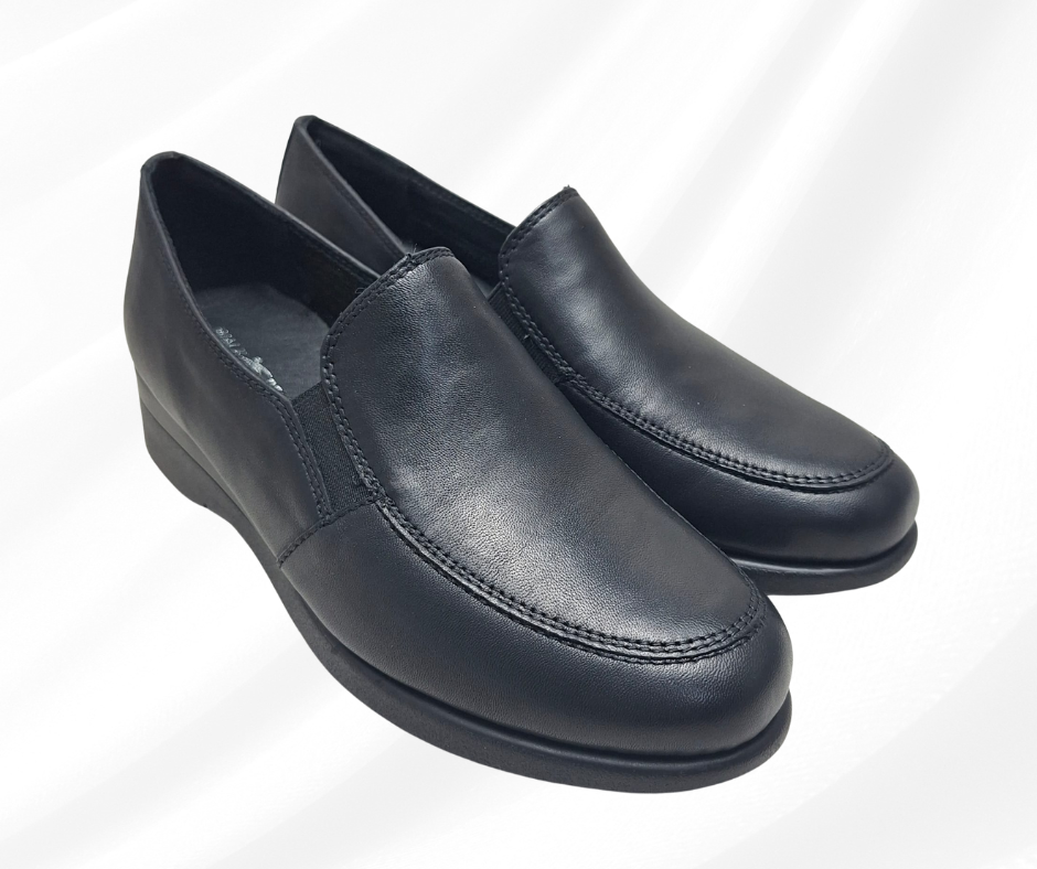 Mocassino in pelle morbida con zeppa 3 cm W20543 nero