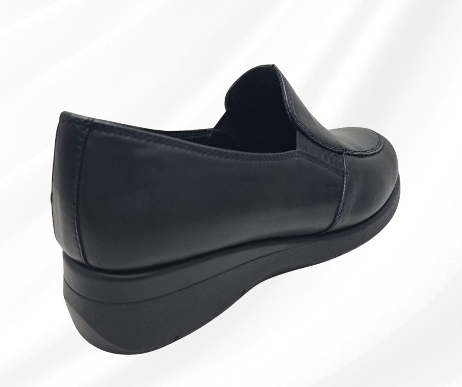Mocassino in pelle morbida con zeppa 3 cm W20543 nero