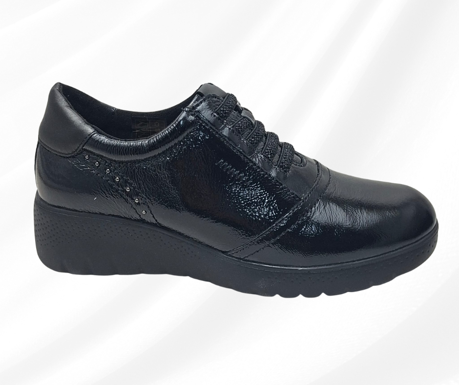 scarpa comoda da infilare in pelle lucida con plantare morbido W23844