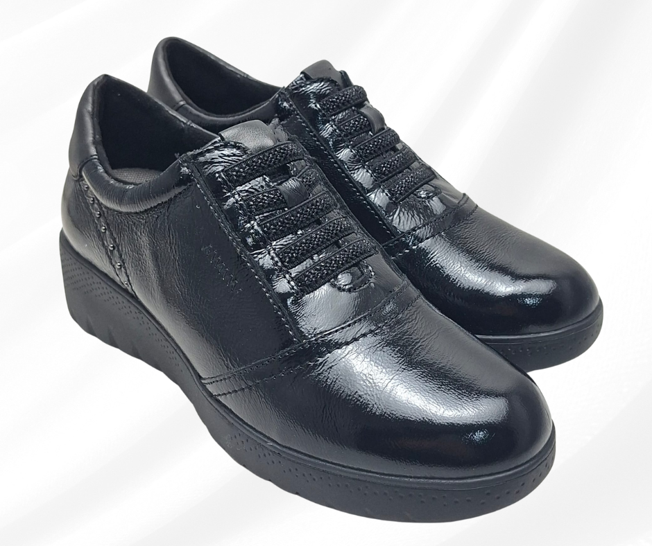 scarpa comoda da infilare in pelle lucida con plantare morbido W23844