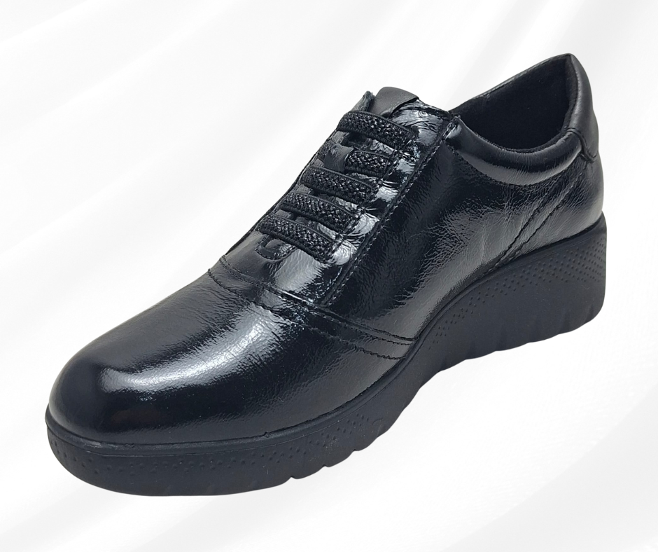 scarpa comoda da infilare in pelle lucida con plantare morbido W23844