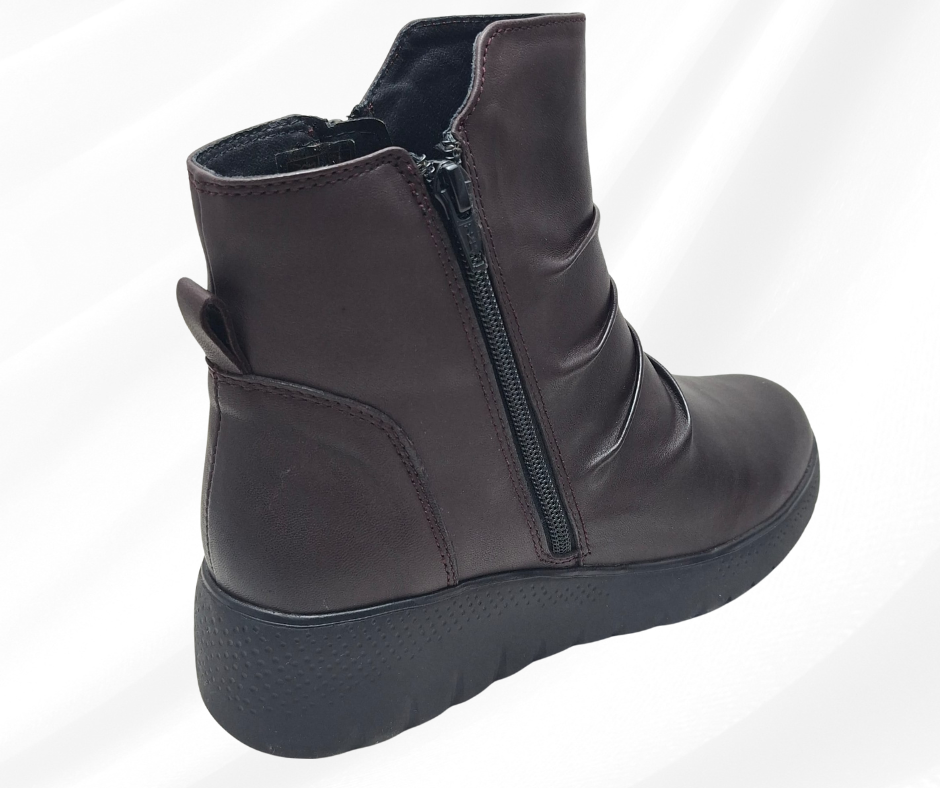 Stivaletto in pelle morbida con doppia lampo W23958 bordo